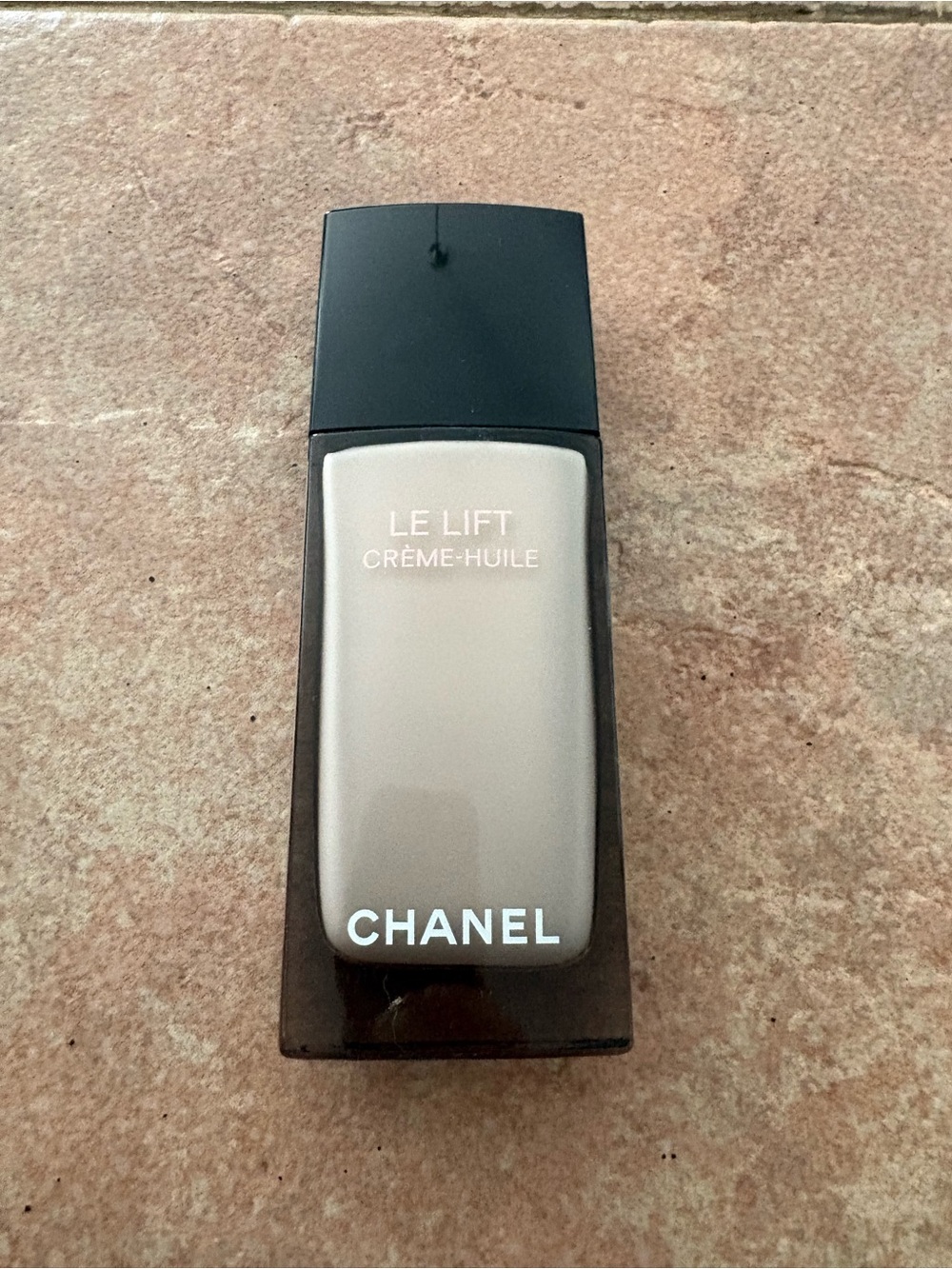 CHANEL Le Lift Crème-Huile Moisturizing Face Oil Cream
